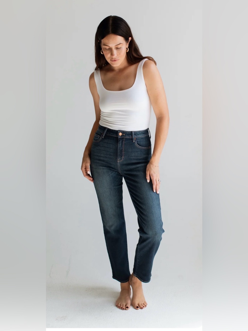 Carly Jean Los Angeles Chrissy Classic Vintage Jeans, dark wash size 9 NWT